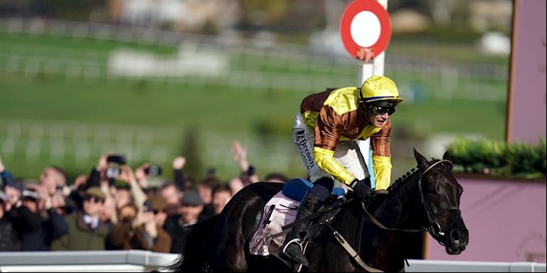 WIN A CHELTENHAM RACECOURSE ANNUAL HIP