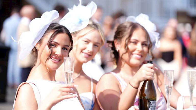 Racegoer_Ladies day_ CTA 3 (1).jpg