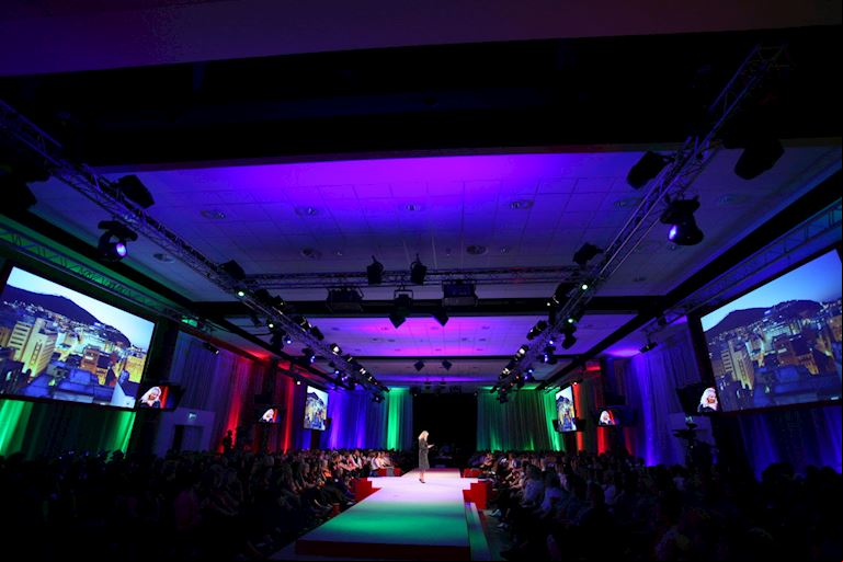 Oaks-Hall-Event-1-1-1800x1200.jpg